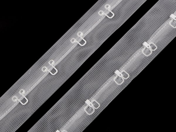 Zapínání háčky a očka na body a spodní prádlo šíře 25 mm