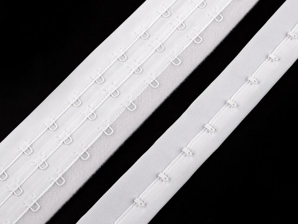 Zapínání na korzety, body v metráži šíře 50 mm trojřadé