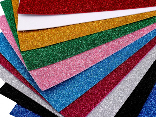 Samolepicí pěnová guma Moosgummi s glitry 20x30 cm