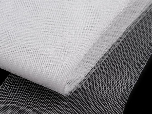 Modistická krinolína na výrobu dekorací, fascinátorů a vyztužení šatů šíře 80 mm