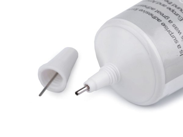 Lepidlo univerzální B6000 na kov, keramiku, kámen, dřevo, plast a papír 110 ml