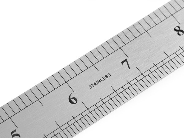 Kovové pravítko délka 30 cm